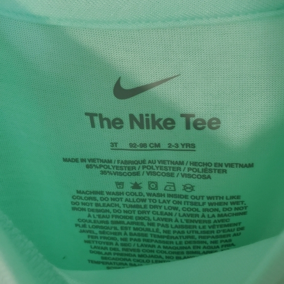 Nike Girls Iconclash Long Sleeve Tee Mint Foam 26K184-E6D Size 3T NEW - Picture 4 of 5